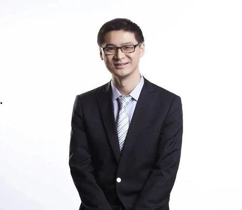 娱乐吃瓜酱罗翔,娱乐吃瓜界的法律专家