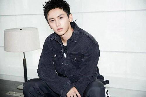 吃瓜娱乐圈男明星是谁啊,揭秘“吃瓜娱乐圈男明星”之谜